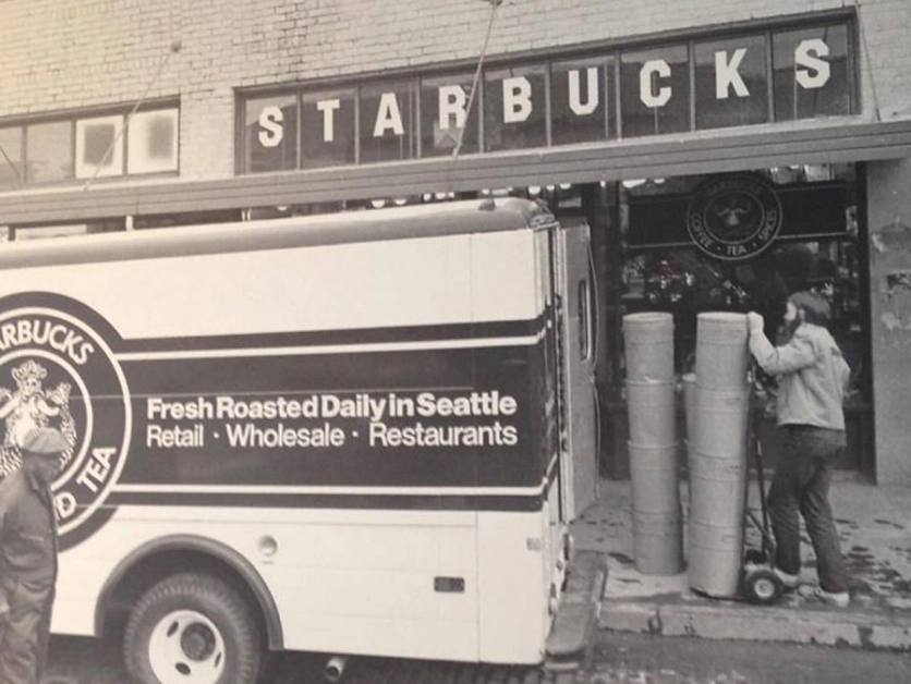 old image of starbucks store from the street 