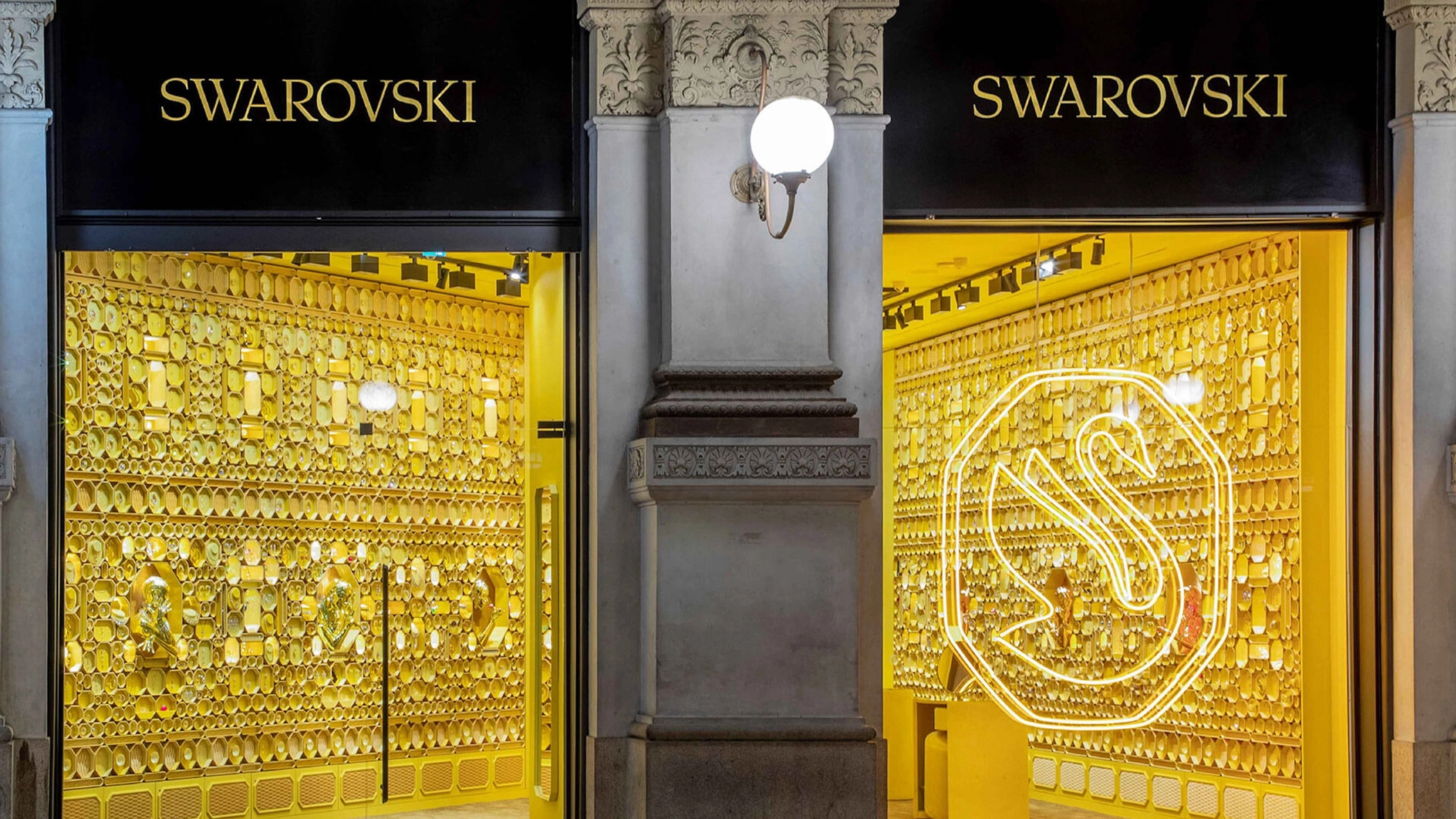 Swarovski lança reposicionamento global em pop-up no Rio de Janeiro -  Mercado&Consumo
